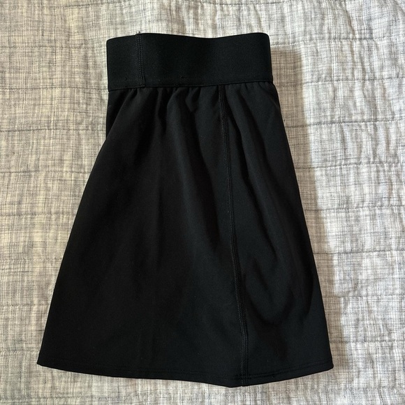Aritzia Women's Skirt - Picture 3 of 4